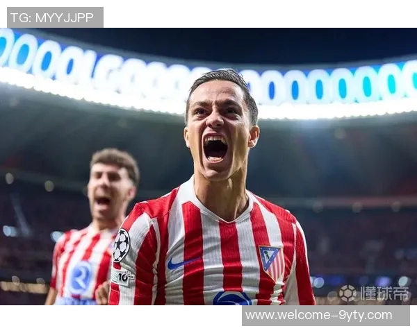 意媒报道拉斯帕多里拒绝加盟罗马优先考虑重返那不勒斯 意媒报道拉斯帕多里拒绝加盟罗马优先考虑重返那不勒斯