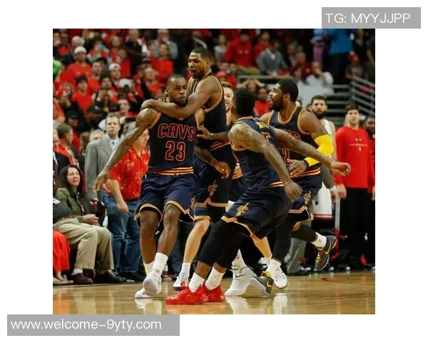 诺阿回忆热火27连胜时刻詹姆斯情绪激动球员通道内外的精彩瞬间