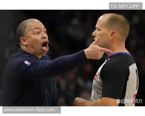 阿特金森愤怒指责裁判偏袒雷霆为何总是漏判对手犯规 阿特金森愤怒指责裁判偏袒雷霆为何总是漏判对手犯规